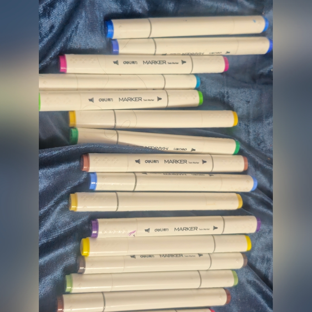 Dual Tip Art Markers Set image 5